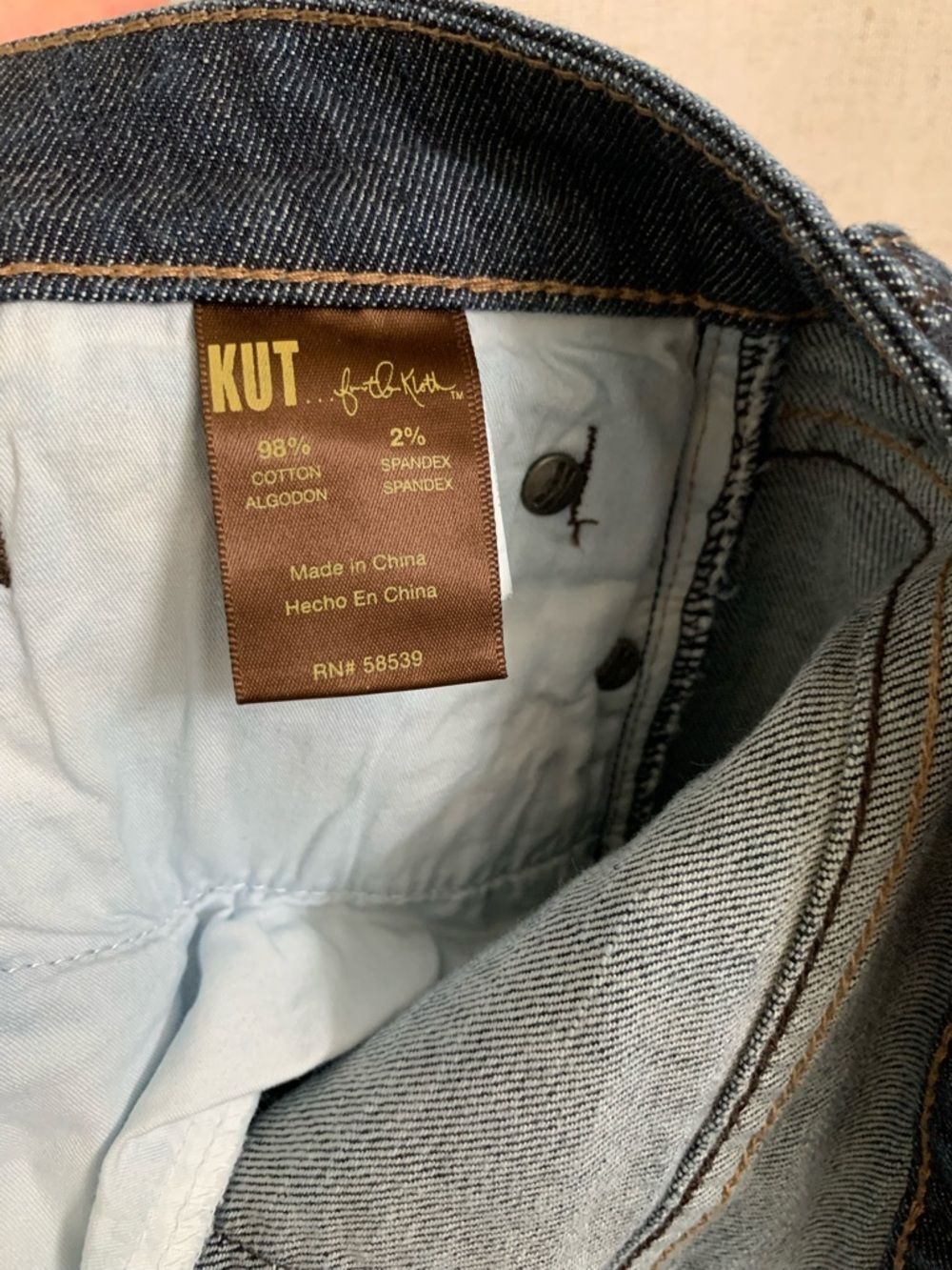 Kut from the Kloth women’s Boot Cut Dark Blue Straight Jeans size 12 - Picture 8 of 9